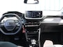 Peugeot 208 Hybrid 100PK e-DCS6 Allure | AUTOMAAT | Navigatie | Parkeersensoren | LED | Lederen Stuurwiel | Climate Control | Cruise Control | 16" LMV | Apple Carplay/Android Auto | Privacy Glass |
