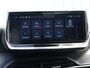 Peugeot 208 Hybrid 100PK e-DCS6 Allure | AUTOMAAT | Navigatie | Parkeersensoren | LED | Lederen Stuurwiel | Climate Control | Cruise Control | 16" LMV | Apple Carplay/Android Auto | Privacy Glass |