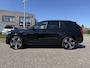 Volvo XC90 T8 Recharge AWD R-Design Long Range 455PK PANO/LUCHTVERING/TREKHAAK/HEAD-UP/360CAMERA/H&K/ACC/PILOT-ASSIST/KEYLESS/22"LMV/R-DESIGN EDITION PLUS DARK/BLACK ALL BLACK