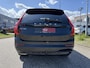 Volvo XC90 T8 Recharge AWD R-Design Long Range 455PK PANO/LUCHTVERING/TREKHAAK/HEAD-UP/360CAMERA/H&K/ACC/PILOT-ASSIST/KEYLESS/22"LMV/R-DESIGN EDITION PLUS DARK/BLACK ALL BLACK