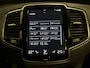 Volvo XC90 T8 Recharge AWD R-Design Long Range 455PK PANO/LUCHTVERING/TREKHAAK/HEAD-UP/360CAMERA/H&K/ACC/PILOT-ASSIST/KEYLESS/22"LMV/R-DESIGN EDITION PLUS DARK/BLACK ALL BLACK