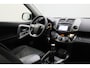 Toyota RAV4 2.0 VVTi Comfort 2WD 2012 | Airco | Navigatie | Goed Onderhouden | Trekhaak Afneembaar | Parkeersensoren | Boekjes | 2 Sleutels | Elektrische Ramen | DAB Radio | Parrot