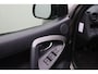 Toyota RAV4 2.0 VVTi Comfort 2WD 2012 | Airco | Navigatie | Goed Onderhouden | Trekhaak Afneembaar | Parkeersensoren | Boekjes | 2 Sleutels | Elektrische Ramen | DAB Radio | Parrot
