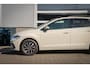 Volkswagen Polo Life Edition | 'App-Connect' draadloze smartphone integratie | Achterlichten LED, luxe uitgevoerd incl. dynamische knipperlichten | Buitenspiegels elektrisch instel- verwarm- en inklapbaar
