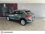 Volkswagen T-Roc 1.5 TSI Style Business incl. afl. beurt en garantie.