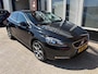 Volvo V40 2.0 D2 Kinetic - 17" LMV - Lederen Bekleding