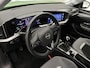 Opel Mokka SUV Level 3 100pk | Navigatie | Achteruitrijcamera | Parkeersensoren Voor en Achter | Voorstoelen Verwarmd | LED Koplampen | Verwarmde Lederen Stuurwiel | Dodehoek Detectie | Climate Control | Cruise Control | 17" Lichtmetalen Velgen | Apple Carplay/Android Auto |