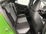 Opel Mokka SUV Level 3 100pk | Navigatie | Achteruitrijcamera | Parkeersensoren Voor en Achter | Voorstoelen Verwarmd | LED Koplampen | Verwarmde Lederen Stuurwiel | Dodehoek Detectie | Climate Control | Cruise Control | 17" Lichtmetalen Velgen | Apple Carplay/Android Auto |