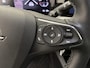 Opel Mokka SUV Level 3 100pk | Navigatie | Achteruitrijcamera | Parkeersensoren Voor en Achter | Voorstoelen Verwarmd | LED Koplampen | Verwarmde Lederen Stuurwiel | Dodehoek Detectie | Climate Control | Cruise Control | 17" Lichtmetalen Velgen | Apple Carplay/Android Auto |