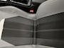 Opel Mokka SUV Level 3 100pk | Navigatie | Achteruitrijcamera | Parkeersensoren Voor en Achter | Voorstoelen Verwarmd | LED Koplampen | Verwarmde Lederen Stuurwiel | Dodehoek Detectie | Climate Control | Cruise Control | 17" Lichtmetalen Velgen | Apple Carplay/Android Auto |