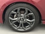 Ford Fiesta ST-Line 95PK | Navigatie | Achteruitrijcamera | Parkeersensoren Voor en Achter | Verwarmde Sportstoelen | Sportonderstel | LED Koplampen | Dodehoek Detectie | Keyless Start | Climate Control | Adaptieve Cruise Control | 17" Lichtmetalen Velgen | Apple Carplay/Android Auto |