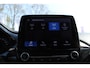 Ford Fiesta TITANIUM 5-DEURS APPLE/ANDROID STOEL/STUUR & VOORRUITVERW. DAB CRUISE PRIVACY-GLASS PARK-SENSOREN