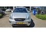 Kia Carens 2.0 CVVT X-ecutive