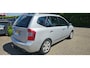 Kia Carens 2.0 CVVT X-ecutive
