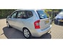 Kia Carens 2.0 CVVT X-ecutive