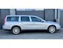 Volvo V70 2.4 140pk 5 Cil. Edition II | 5 Cilinder | 251.000 KM NAP | Trekhaak | Cruise | Goed Onderhouden | Nette Staat ! |
