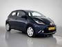 Toyota Aygo 1.0 VVT-i x-play | 1e Eigenaar | Dealer Onderhouden | Navigatie | Camera | Airco |