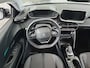 Peugeot e-208 EV Allure Pack 50 kWh (136 PK) 1e-Eig. & Dealer-Onderh. BOVAG-Garantie. NL-Auto. Half-Leer, Navigatie/Apple-Carplay/Android-Auto, Cruisecontrol, Keyless-Start, Achteruitrijcamera, Parkeersensoren, DAB, Licht-Zicht-Pakket, Lm-Velgen-16Inch, Privacy-Glas