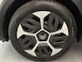 Citroën C4 SUV Feel 100 pk | Navigatie | Achteruitrijcamera | Parkeersensoren Achter | Full-LED Koplampen | Adaptief Demping Systeem | Lederen Stuurwiel en Versnellingspook | Volledig Digitaal Instrumentenpaneel | Climate Control | Cruise Control | Apple Carplay/Android Auto |
