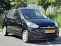 Hyundai i10 1.0 i-Drive Cool | Lichtmetale velgen 14'' Elektrische ramen voor | Trekhaak met afneembare kogel | All season banden | USB aansluiting | Airco | Dakspoiler | Stootstrips | Uitlaatsierstuk |