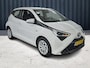 Toyota Aygo 1.0 VVT-i x-play (73 PK) !-Eig. & Dealer-Onderh. BOVAG-Garantie. NL-Auto. Navigatie/Apple-Carplay/Android-Auto, Achteruitrijcamera, Airco, Privacy-Glas