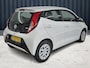 Toyota Aygo 1.0 VVT-i x-play (73 PK) !-Eig. & Dealer-Onderh. BOVAG-Garantie. NL-Auto. Navigatie/Apple-Carplay/Android-Auto, Achteruitrijcamera, Airco, Privacy-Glas