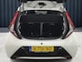 Toyota Aygo 1.0 VVT-i x-play (73 PK) 2e-Eig. & Dealer-Onderh. BOVAG-Garantie. NL-Auto. Navigatie/Apple-Carplay/Android-Auto, Achteruitrijcamera, Airco, Privacy-Glas
