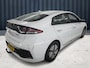 Hyundai Ioniq 1.6 GDi Premium Sky (105 PK) 1e-Eig. & Keurig-Onderh. BOVAG-Garantie. NL-Auto. Half-Leer, Trekhaak, Panoramadak, Navigatie/Apple-Carplay/Android-Auto, Cruisecontrol, Parkeersensoren-V+A, Keyless-Entry/Start, Achteruitrij Stuurverwarming, Stoelverwarming-V+A, DAB, Premium-Audio, Licht-Zicht-pakket, Lm-Velgen-15Inch, Privacy-Glas