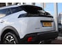 Peugeot 2008 1.2 Puretech ALLURE 130PK AUTOMAAT | Wit Metallic | 360 Camera | Navi app | Carplay | Leer/stof | Verwamde stoelen | Pdc v+a |