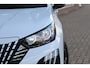 Peugeot 2008 1.2 Puretech ALLURE 130PK AUTOMAAT | Wit Metallic | 360 Camera | Navi app | Carplay | Leer/stof | Verwamde stoelen | Pdc v+a |