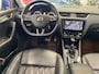 Skoda Octavia Combi 1.5 TSI 150pk Automaat Greentech Upgrade Business Edition Plus | Leder | Trekhaak| CarPlay | Camera & PDC |ACC