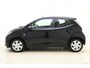 Toyota Aygo 1.0 VVT-i x-play | Achteruitrijcamera | Groot scherm | Airconditioning | Apple Carplay/Android Auto