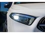 Mercedes-Benz A-klasse 180 AMG line | Night | Panorama-schuifdak | Apple Carplay | Achteruitrijcamera | Stoelverwarming | Dode hoek |