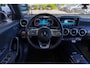 Mercedes-Benz A-klasse 180 AMG line | Night | Panorama-schuifdak | Apple Carplay | Achteruitrijcamera | Stoelverwarming | Dode hoek |