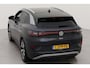 Volkswagen ID.4 First Max 77 kWh Warmtepomp / Trekhaak / Navigatie / Camera / LED verlichting / Clima / App-connect