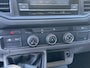 Volkswagen Crafter 35 2.0 TDI L4H3 Highline Airco - parkeersensoren achter - cruise control - zijschuifdeur rechts - tussenschot volledig - Ideaal voor camper