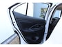 Toyota Yaris Cross 1.5 Hybrid Business | Incl. 12 maanden Garantie | Afneembare trekhaak | Adaptive cruise controle | Stoel & Stuur verwarming | Climate controle | Achteruitrijcamera | Apple CarPlay/Android Auto | Lane assist | DAB | Climate controle | 16 Inch LMV |