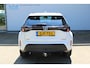 Toyota Yaris Cross 1.5 Hybrid Business | Incl. 12 maanden Garantie | Afneembare trekhaak | Adaptive cruise controle | Stoel & Stuur verwarming | Climate controle | Achteruitrijcamera | Apple CarPlay/Android Auto | Lane assist | DAB | Climate controle | 16 Inch LMV |