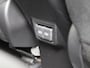 Lexus UX 250h Business Line Limited | Apple Carplay/ Android Auto | Safety System+ | Dodehoekdetectie | Parkeersensoren en -camera |