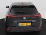 Lexus UX 250h Business Line Limited | Apple Carplay/ Android Auto | Safety System+ | Dodehoekdetectie | Parkeersensoren en -camera |