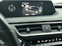 Lexus UX 250h AWD Business Line Pro | All-Wheel Drive | Lexus Navigatie | Apple Carplay/ Android Auto | Dodehoekdetectie |