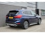 BMW X1 xDrive20i High Executive / HUD / Leer / Camera / N.A.P.