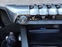 Peugeot 5008 1.2 Hybrid GT | 7-Zits | Automaat | Panoramisch Schuifdak | Black Pack | Focal Sound | Keyless Achterklep | Navigatie | Zeer Complete en Stoere Peugeot 5008 !! Draadloze Telefoonlader | Full LED | Stoelverwarming |