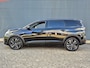 Peugeot 5008 1.2 Hybrid GT | 7-Zits | Automaat | Panoramisch Schuifdak | Black Pack | Focal Sound | Keyless Achterklep | Navigatie | Zeer Complete en Stoere Peugeot 5008 !! Draadloze Telefoonlader | Full LED | Stoelverwarming |