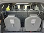 Peugeot 5008 1.2 Hybrid GT | 7-Zits | Automaat | Panoramisch Schuifdak | Black Pack | Focal Sound | Keyless Achterklep | Navigatie | Zeer Complete en Stoere Peugeot 5008 !! Draadloze Telefoonlader | Full LED | Stoelverwarming |