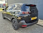 Peugeot 5008 1.2 Hybrid GT | 7-Zits | Automaat | Panoramisch Schuifdak | Black Pack | Focal Sound | Keyless Achterklep | Navigatie | Zeer Complete en Stoere Peugeot 5008 !! Draadloze Telefoonlader | Full LED | Stoelverwarming |