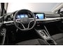 Volkswagen Golf Life 1.5 eTSI 130pk DSG Automaat Adaptive cruise control, Achteruitrijcamera, LED koplampen, Stoelverwarming, App connect, Parkeersensoren, Stuurwiel verwarmd