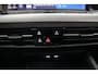 Volkswagen Golf Life 1.5 eTSI 130pk DSG Automaat Adaptive cruise control, Achteruitrijcamera, Stoelverwarming, App connect, Parkeersensoren, LED koplampen, Stuurwiel verwarmd, DAB, Radio, Airco