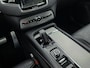 Volvo XC90 T8 Hybride AWD R-Design / 7pers. / Panoramadak / trekhaak / Luchtvering / Climing-pro-Lighting-Lounge pack / B&W Audio /