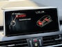 BMW 2-Serie Active Tourer BWJ 2015 218i Luxury Line M AFN. TREKHAAK / PANORAMA / LEDER / ELEK. ACHTERKLEP / HEAD UP DIS. / STOELVERW. / NAVI / CRUISE / BLUETOOTH / 18 INCH LMV / MULTIFUNCT. STUUR